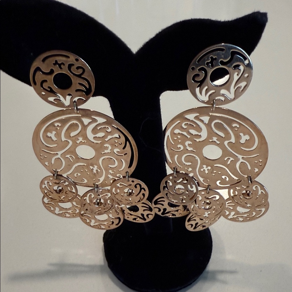 Chic Gold Filigree Drop Earrings 10k solid gold